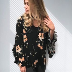NWT Black & coral, ruffle bell sleeves